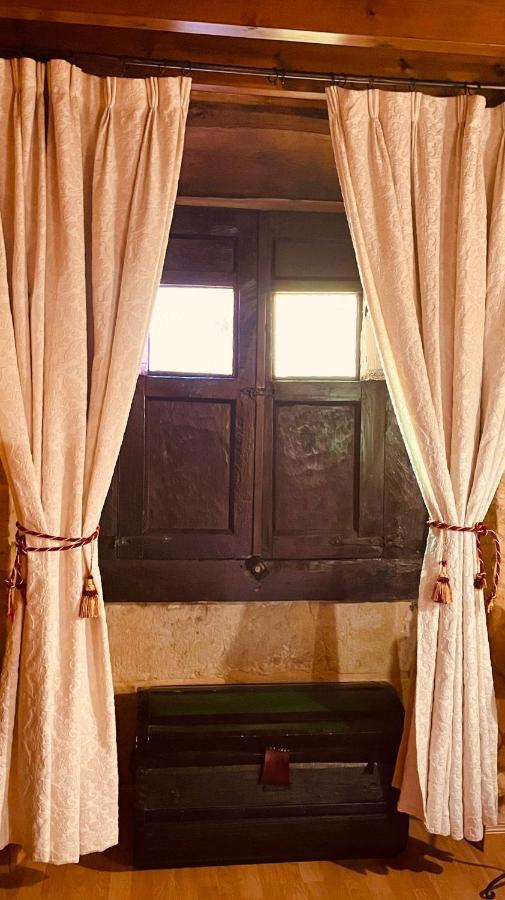 La Posada De Barro Infiesto Buitenkant foto